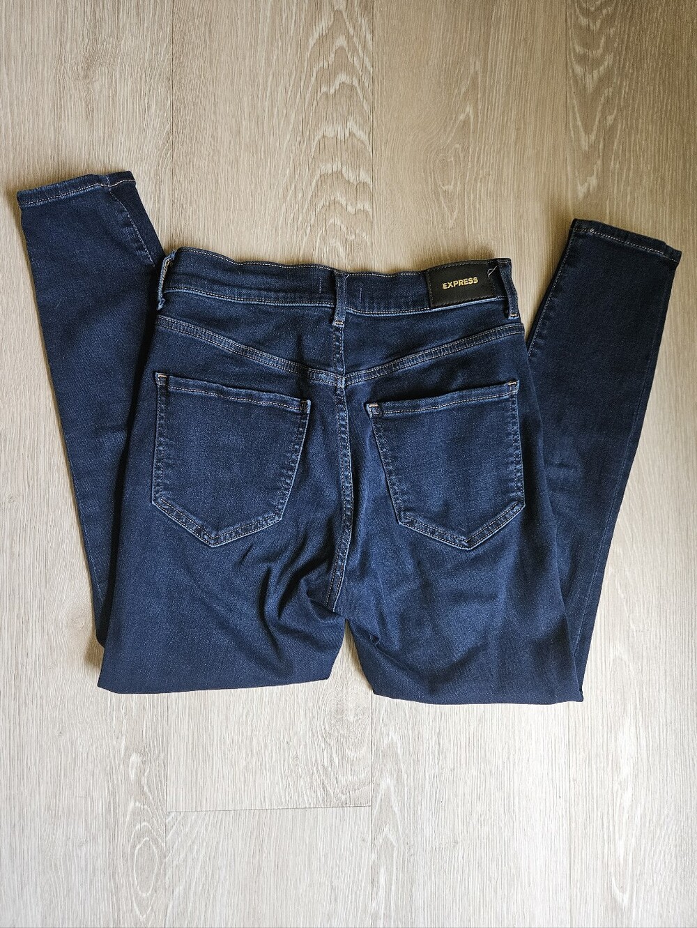 Express Women's Skinny Jeans 2 SHORT